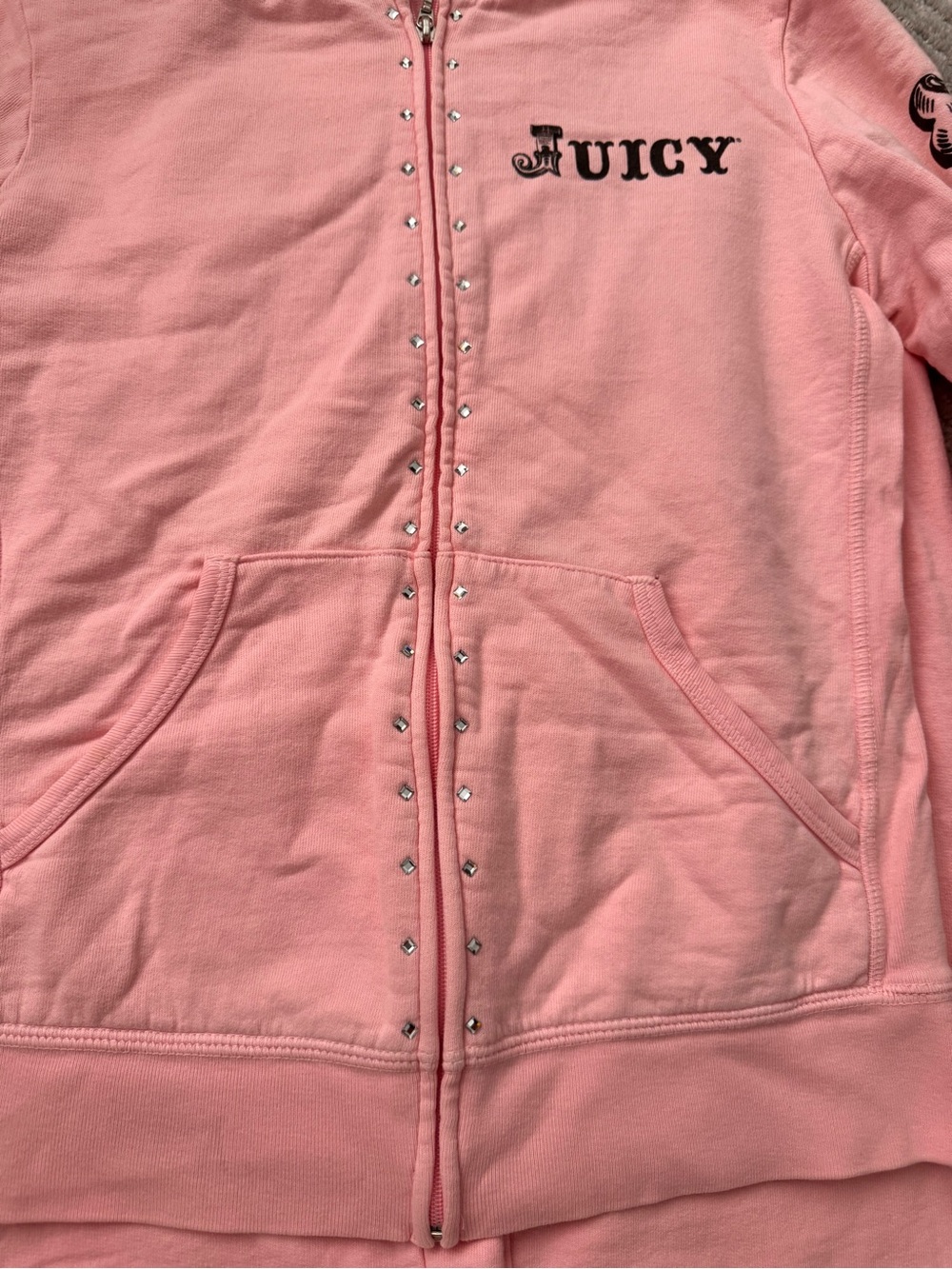 Vintage Juicy Couture Women's Pink and Black Hoodie - Picture 8 of 10